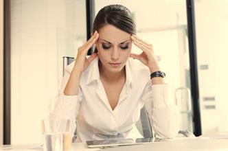 ضغوط العمل تصيب النساء بالبدانة